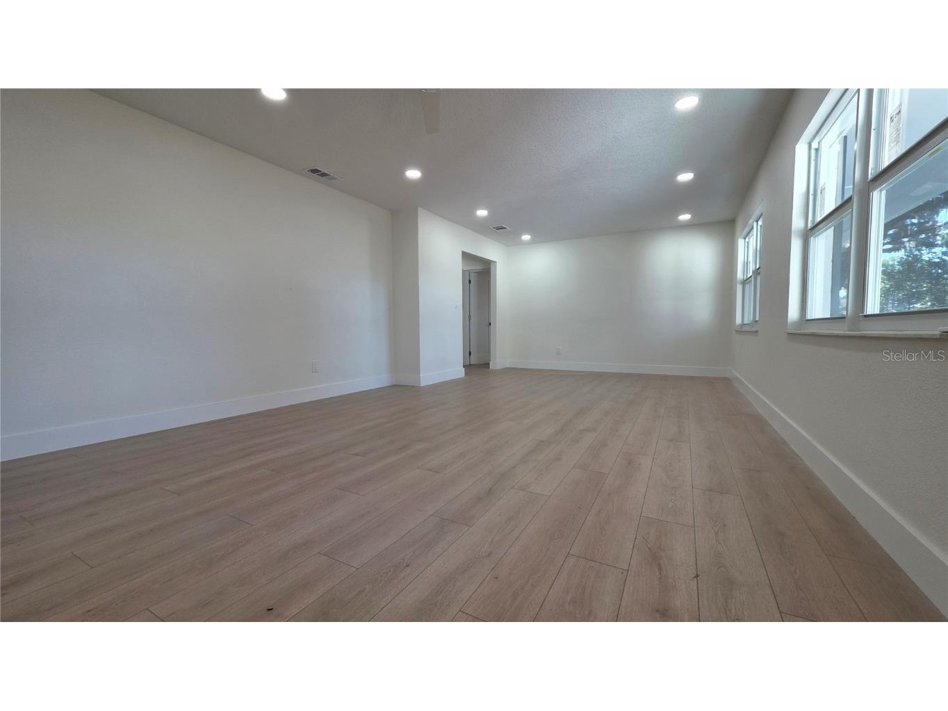 14646 15th Street Dade City FL 33523 TB8448307 image14