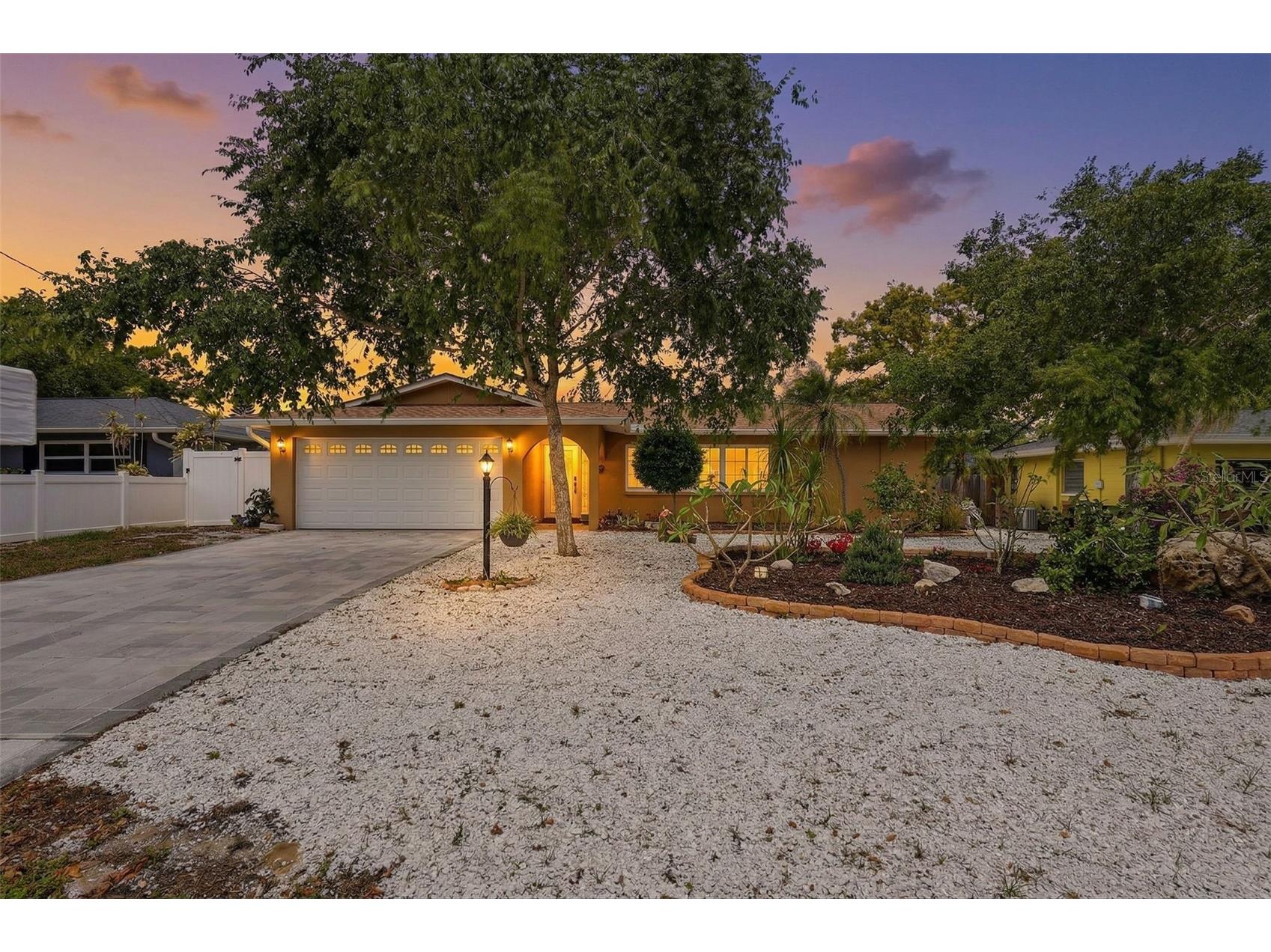 14649 Bay Drive Largo FL 33774 TB8498408 image1