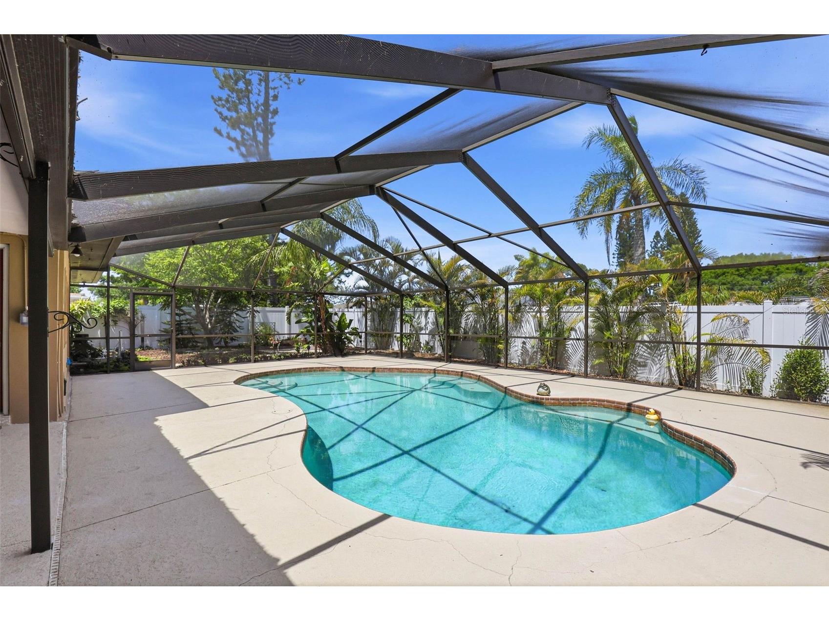 14649 Bay Drive Largo FL 33774 TB8498408 image37