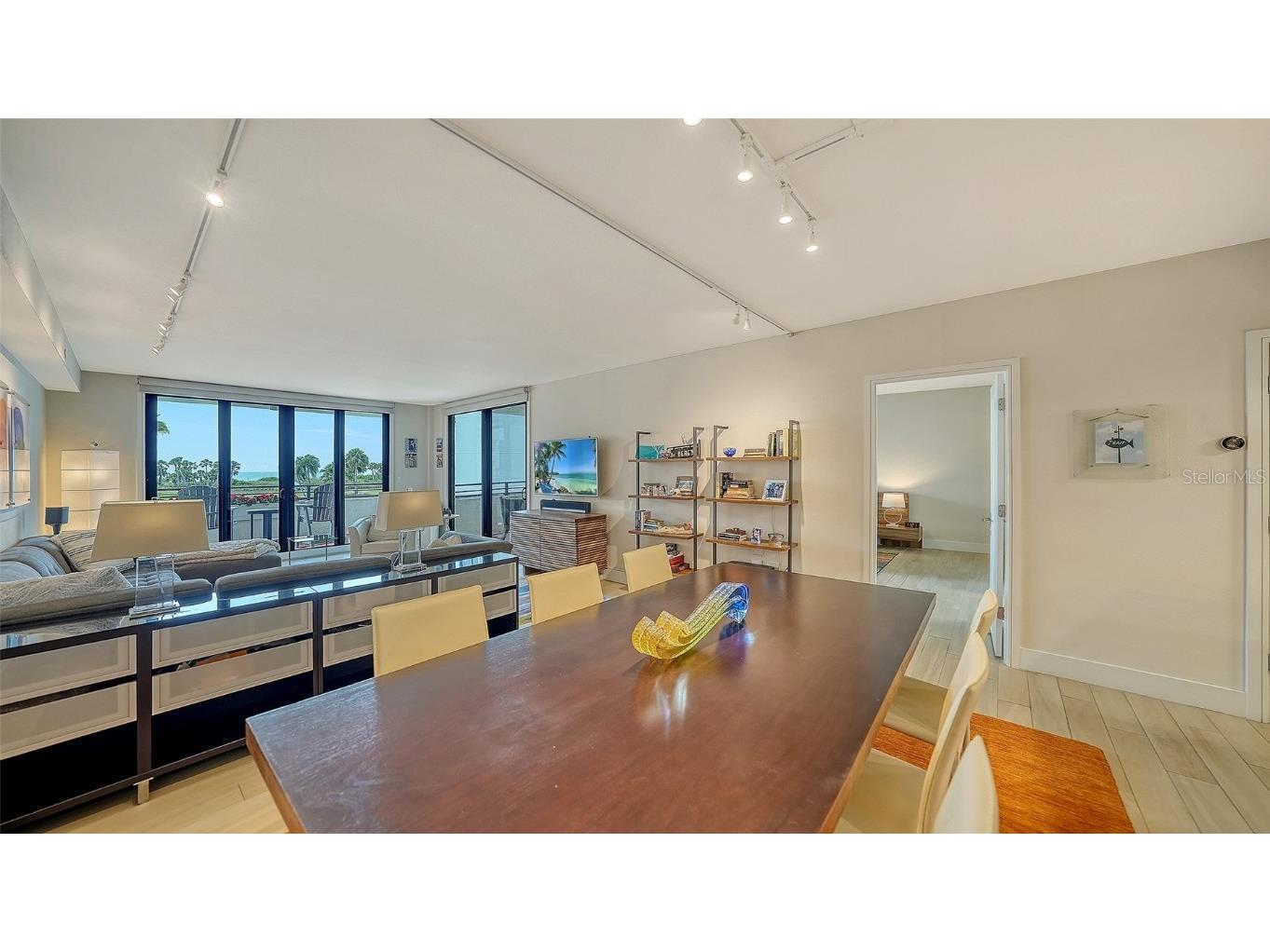 1465 Gulf Of Mexico Drive #106 Longboat Key FL 34228 - GULF OF MEXICO A4670993 image17