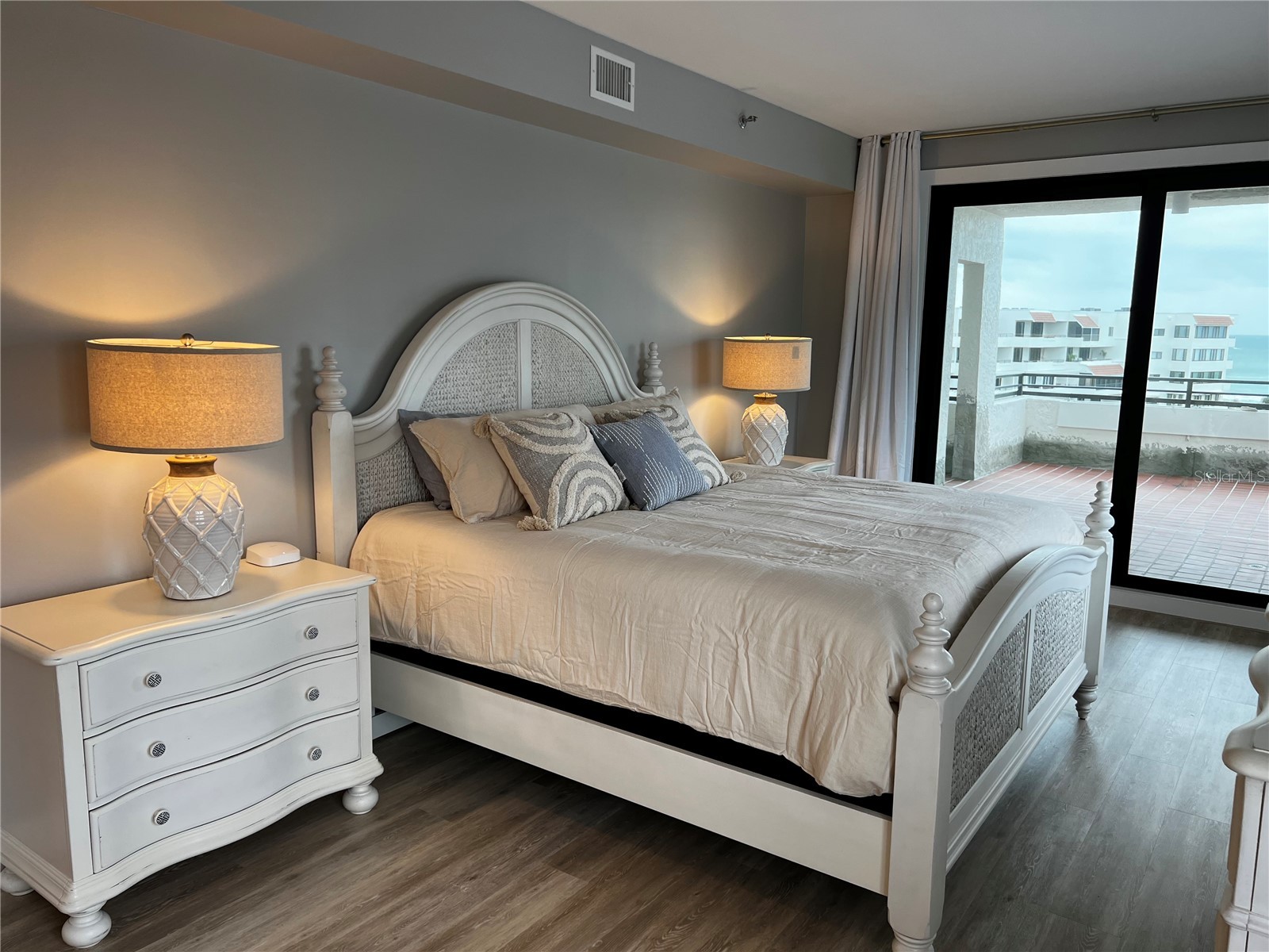 1465 Gulf Of Mexico Drive #504 Longboat Key FL 34228 A4609098 image14