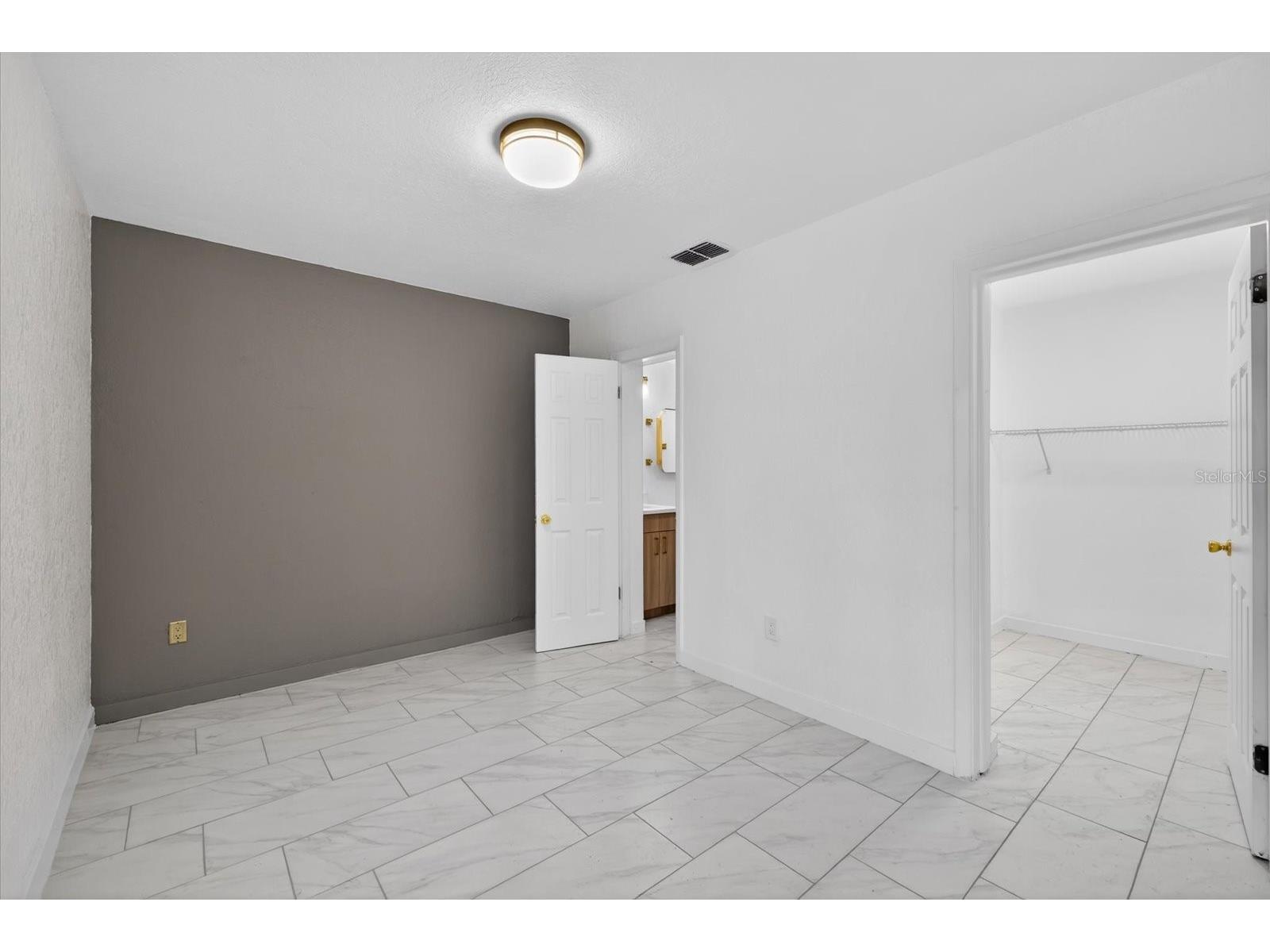 1465 Parkwood Street Clearwater FL 33755 TB8494298 image15