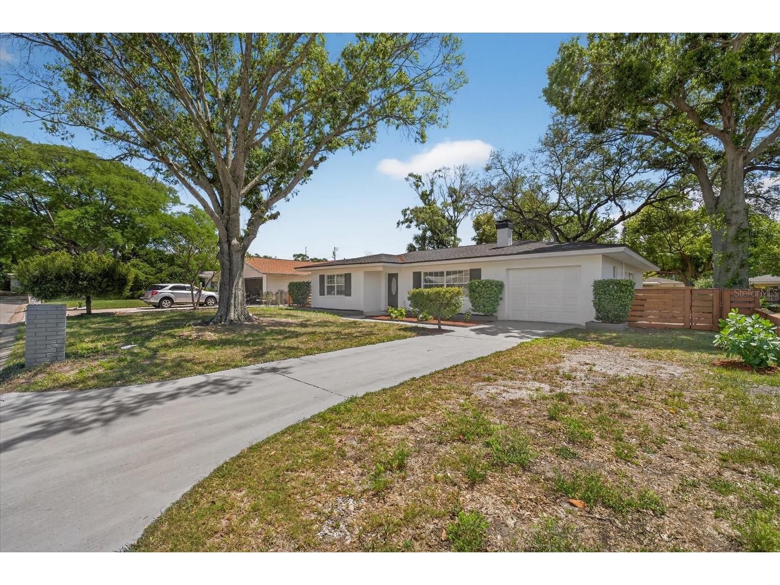 1465 Parkwood Street Clearwater FL 33755 TB8494298 image2