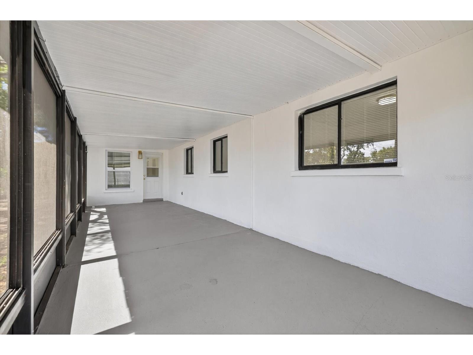 1465 Parkwood Street Clearwater FL 33755 TB8494298 image24