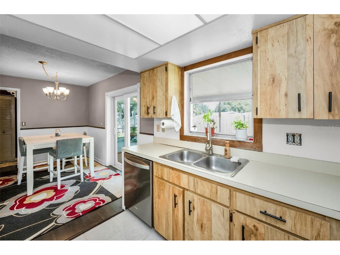 1465 Windmoor Drive Dunedin FL 34698 TB8434358 image11