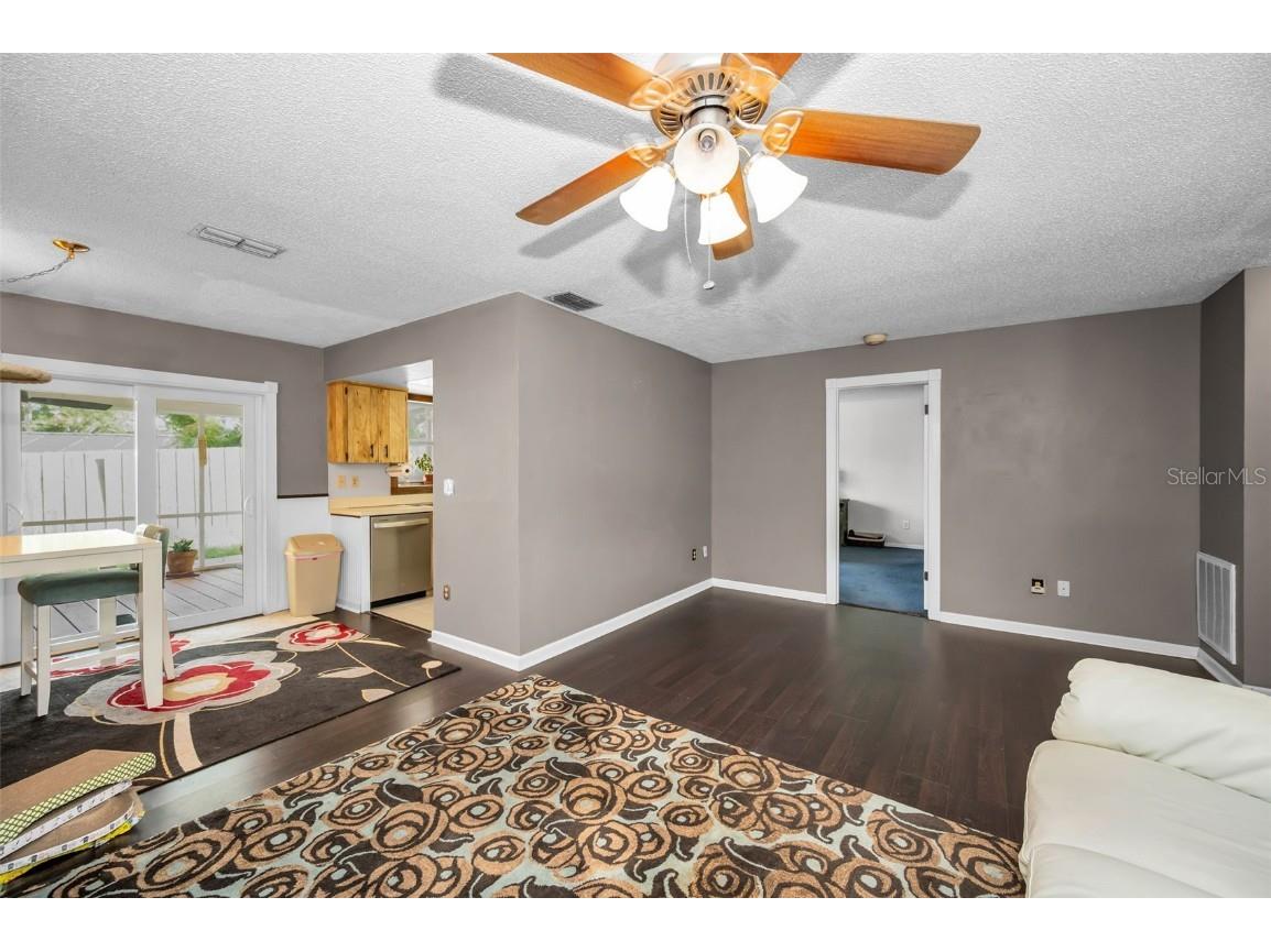 1465 Windmoor Drive Dunedin FL 34698 TB8434358 image2