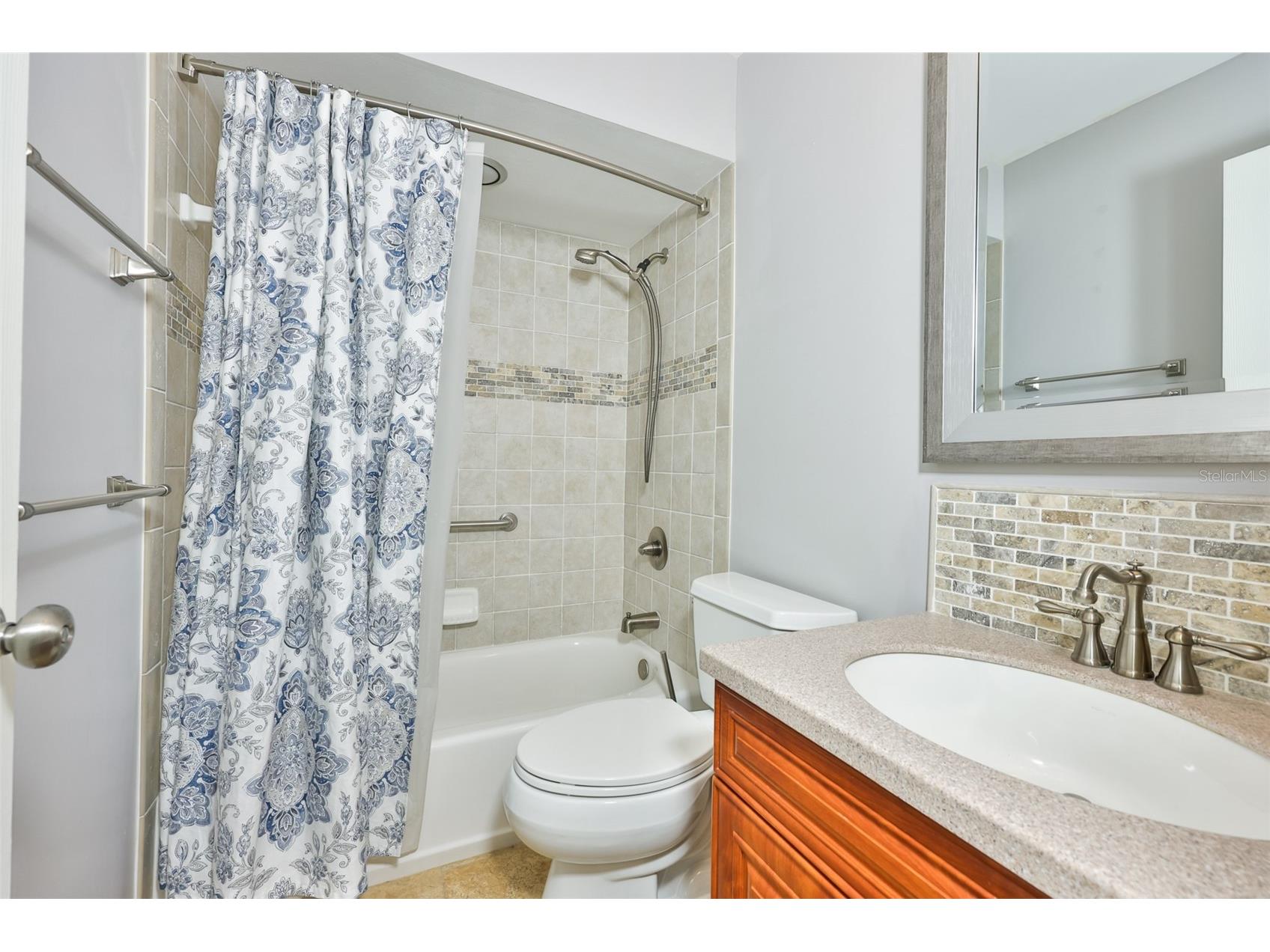 14651 Village Glen Circle Tampa FL 33618 TB8518191 image16