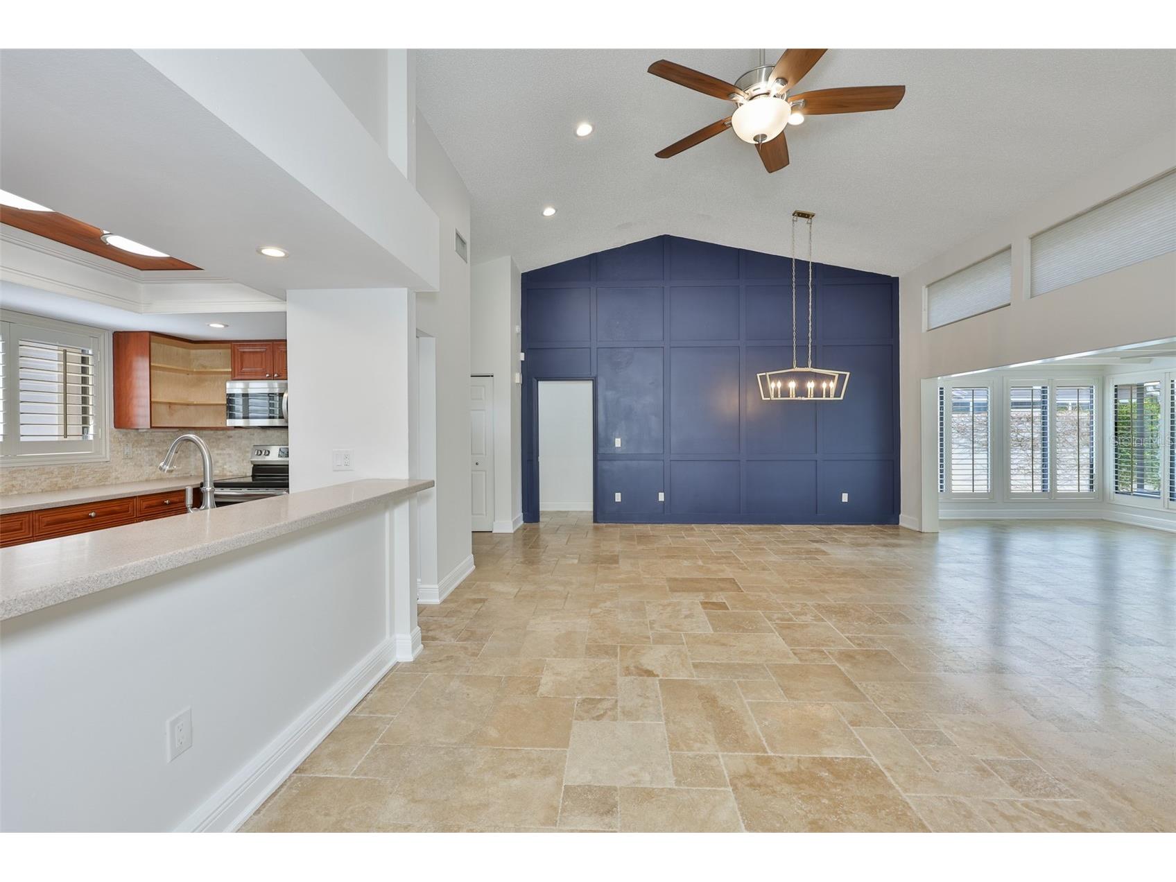 14651 Village Glen Circle Tampa FL 33618 TB8518191 image19