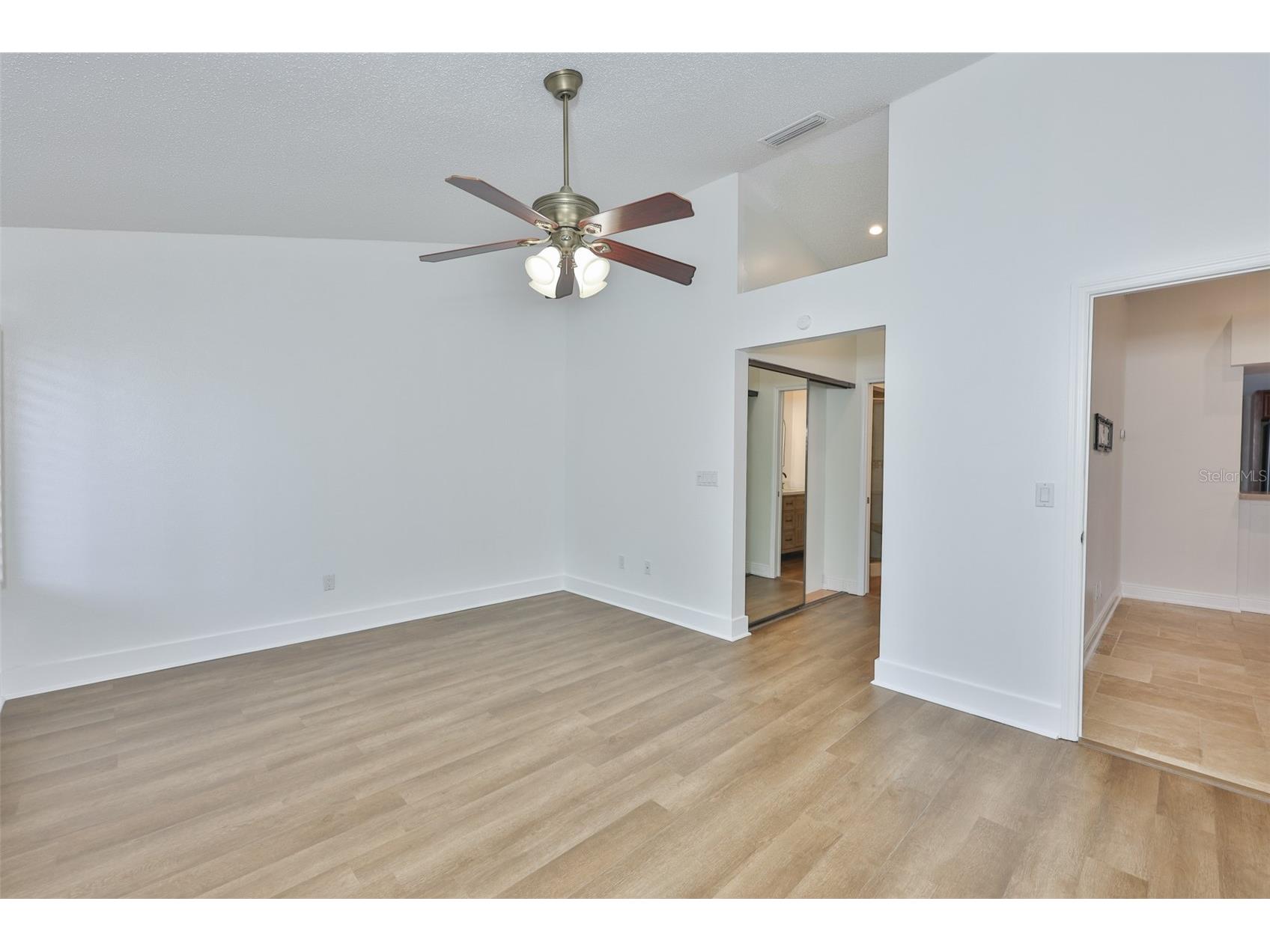 14651 Village Glen Circle Tampa FL 33618 TB8518191 image26