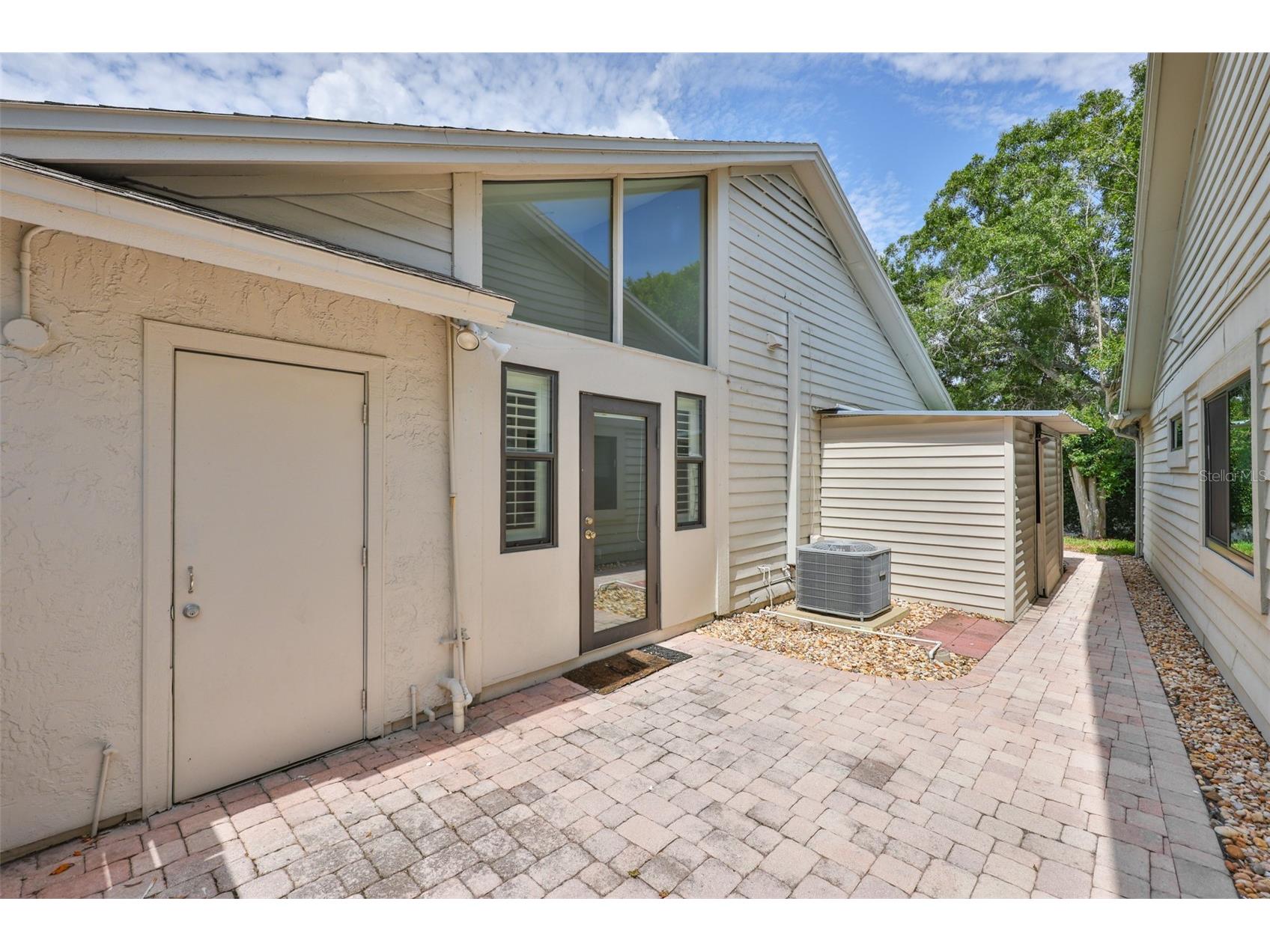 14651 Village Glen Circle Tampa FL 33618 TB8518191 image39