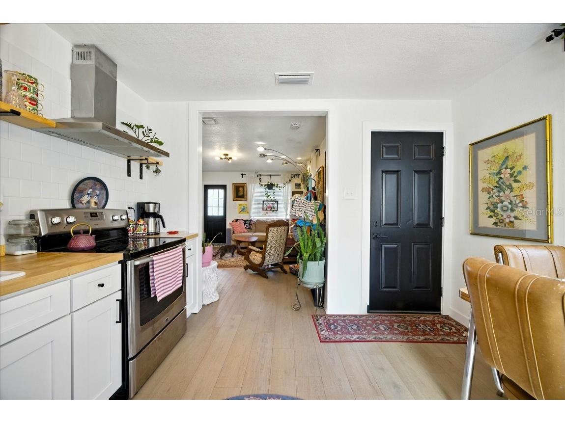 1466 15th Street S Saint Petersburg FL 33705 TB8419486 image11