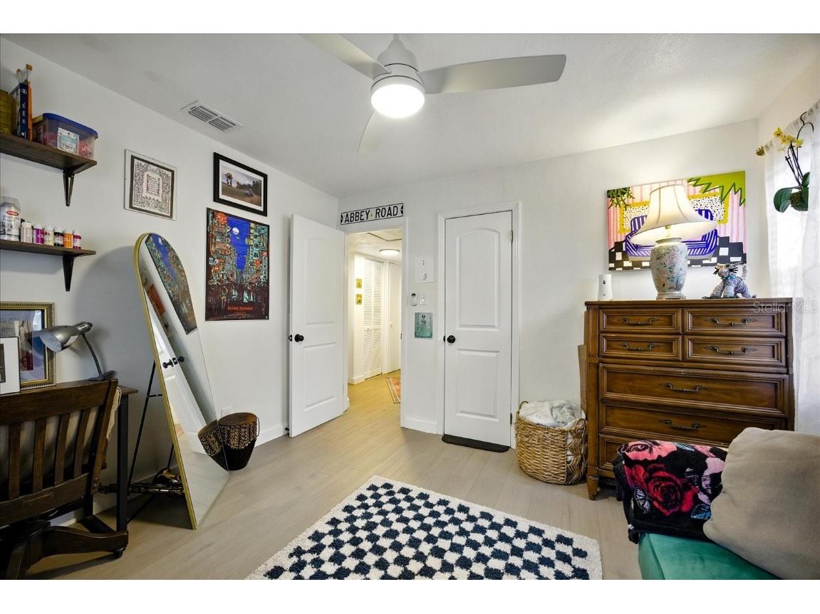 1466 15th Street S Saint Petersburg FL 33705 TB8419486 image13