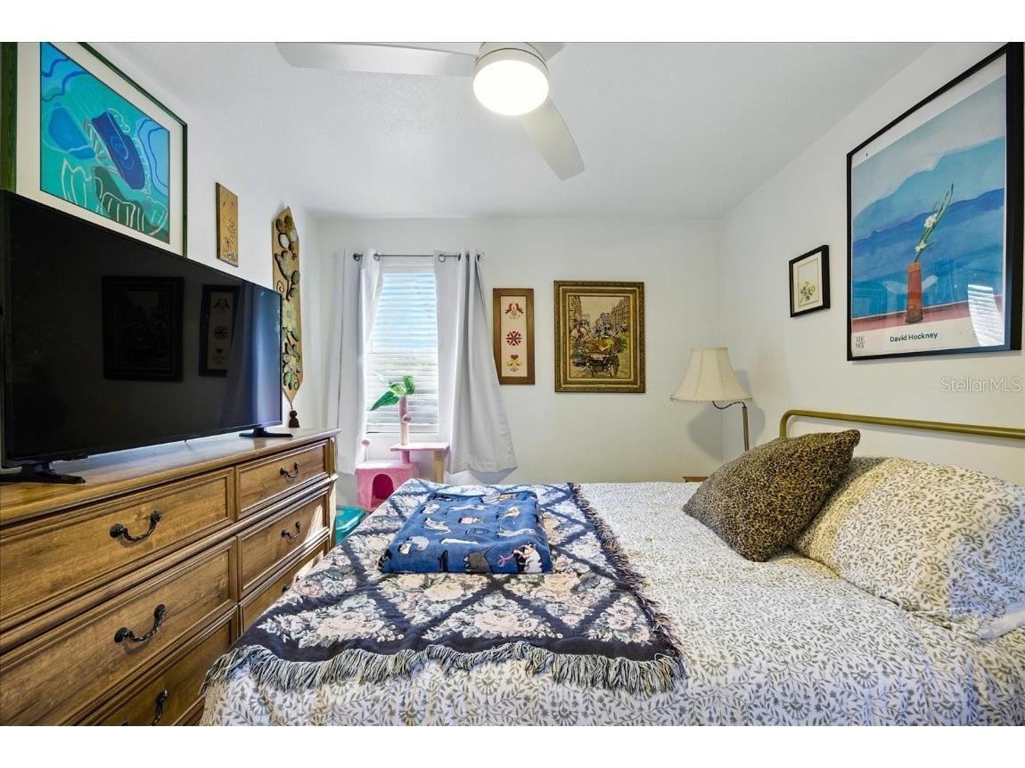 1466 15th Street S Saint Petersburg FL 33705 TB8419486 image15