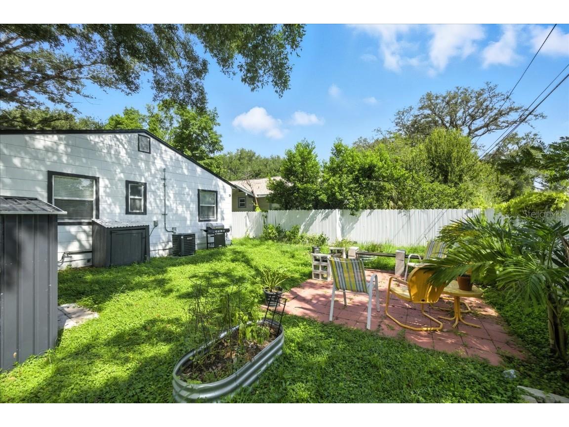 1466 15th Street S Saint Petersburg FL 33705 TB8419486 image19