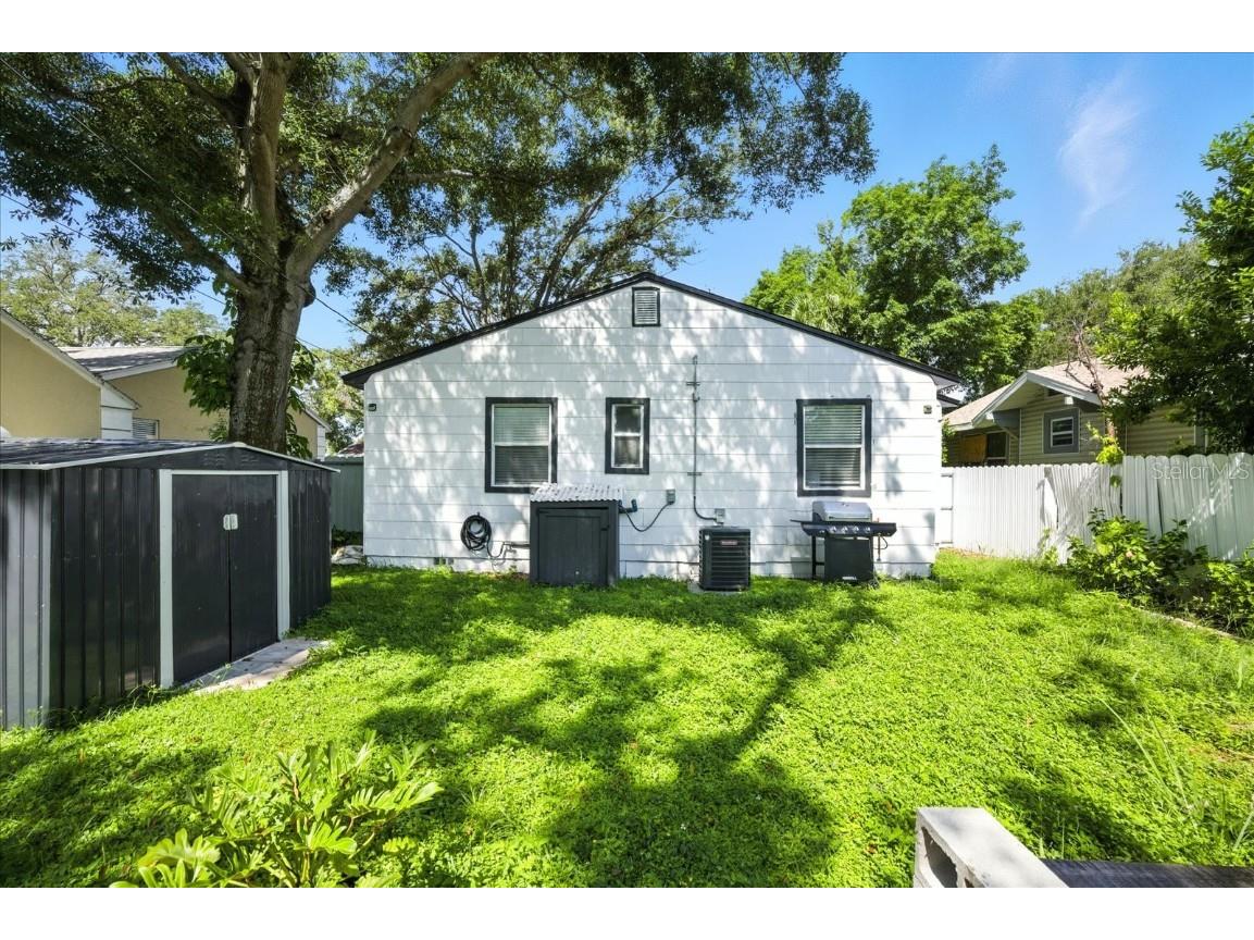 1466 15th Street S Saint Petersburg FL 33705 TB8419486 image21
