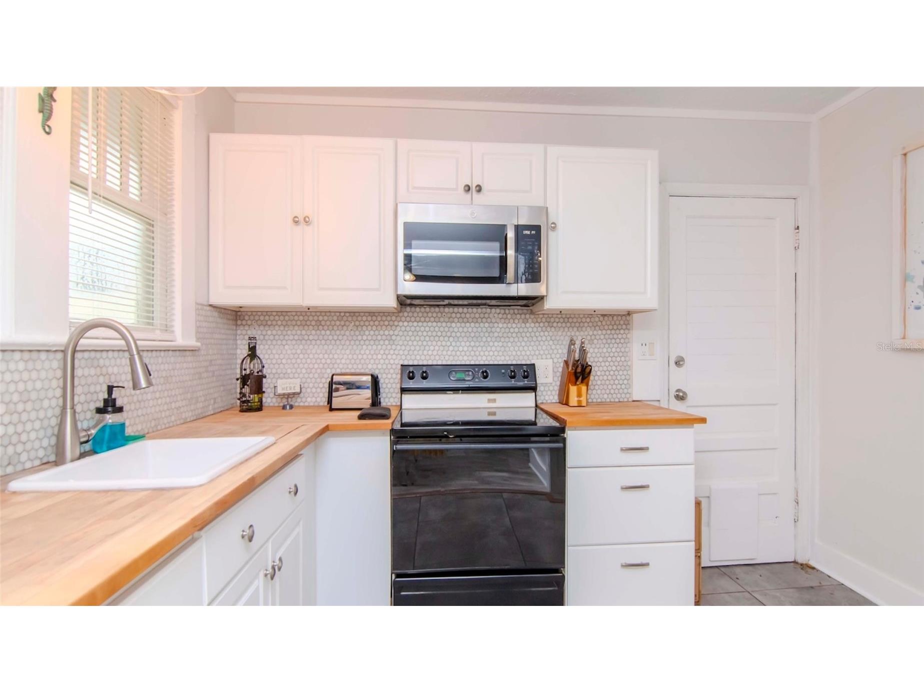 1466 Laura Street Clearwater FL 33755 TB8514528 image11