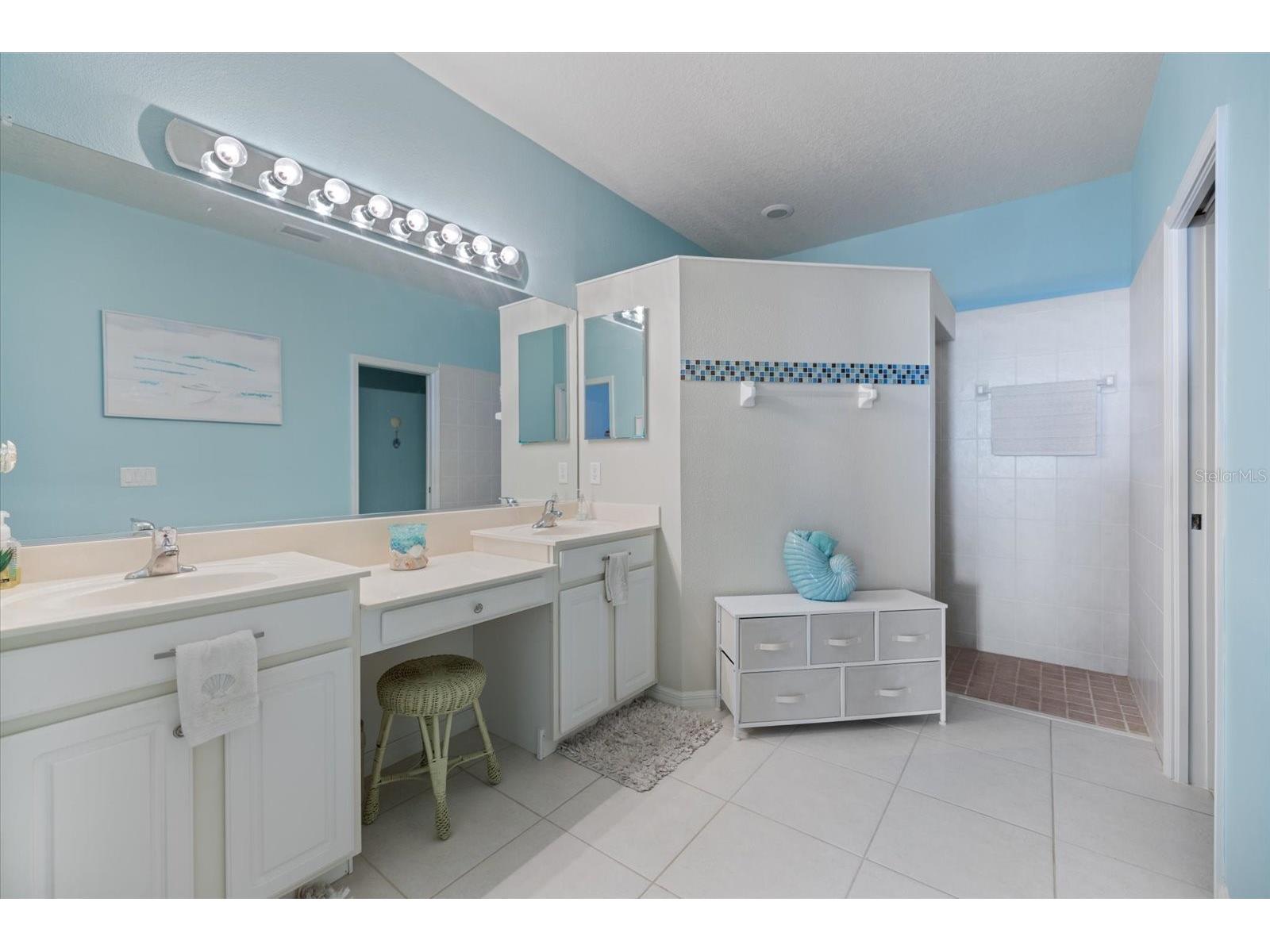 1466 Maseno Drive Venice FL 34292 A4681508 image17
