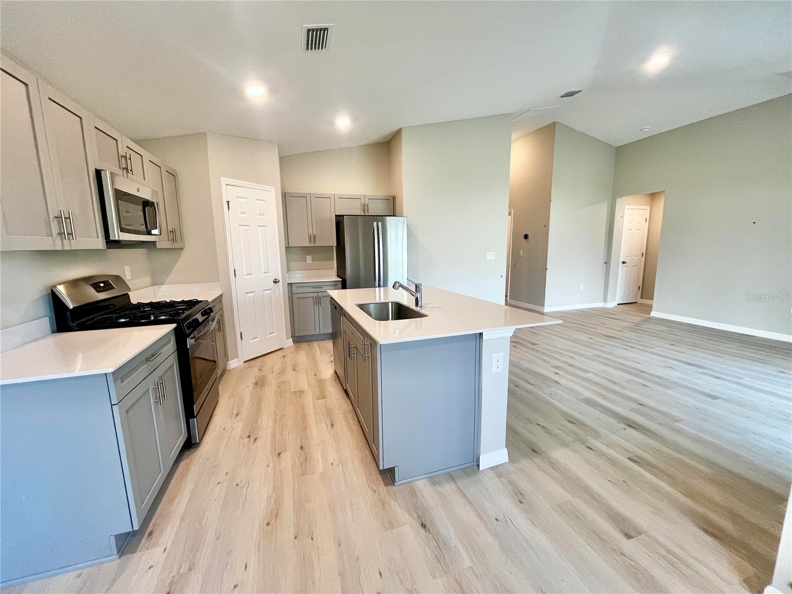 14664 Gallop Run Drive Lithia FL 33547 TB8502045 image4