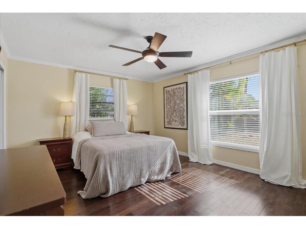 1467 Georgetowne Drive Sarasota FL 34232 A4686405 image22