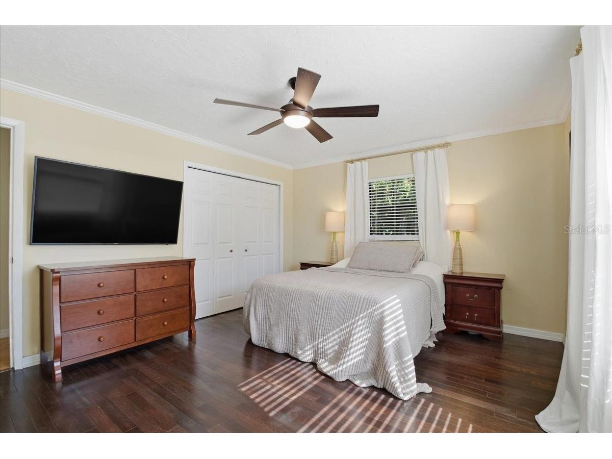 1467 Georgetowne Drive Sarasota FL 34232 A4686405 image23