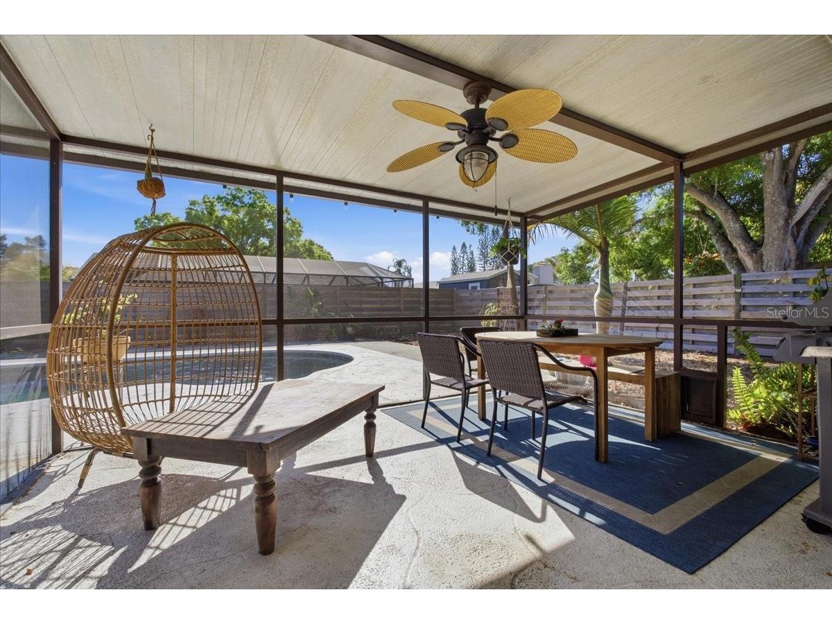 1467 Georgetowne Drive Sarasota FL 34232 A4686405 image29