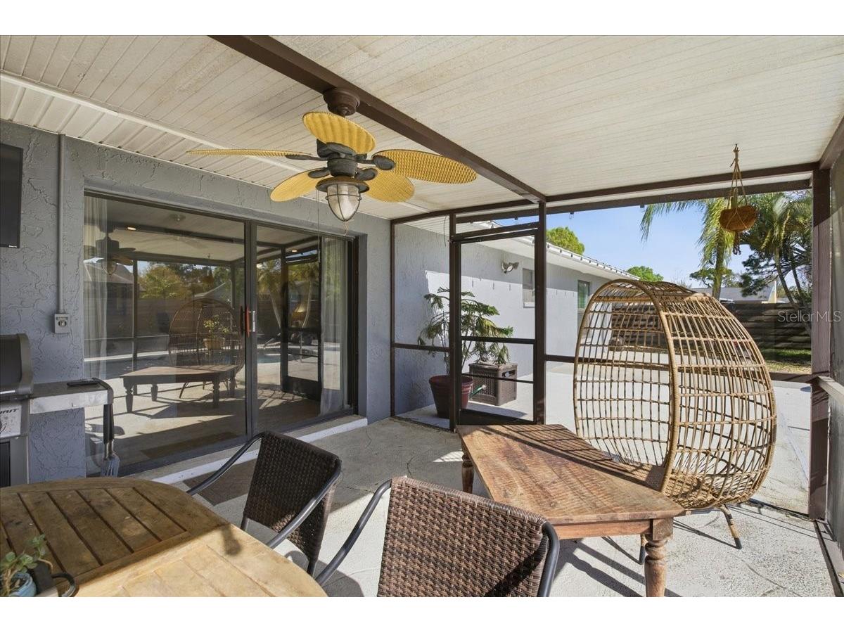 1467 Georgetowne Drive Sarasota FL 34232 A4686405 image30