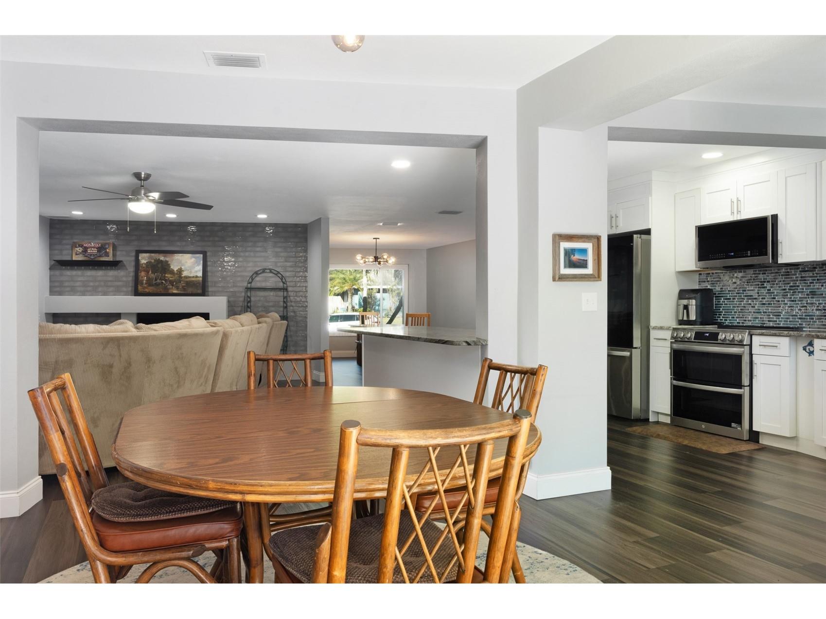 1467 Ridge Top Way Clearwater FL 33765 TB8457105 image18