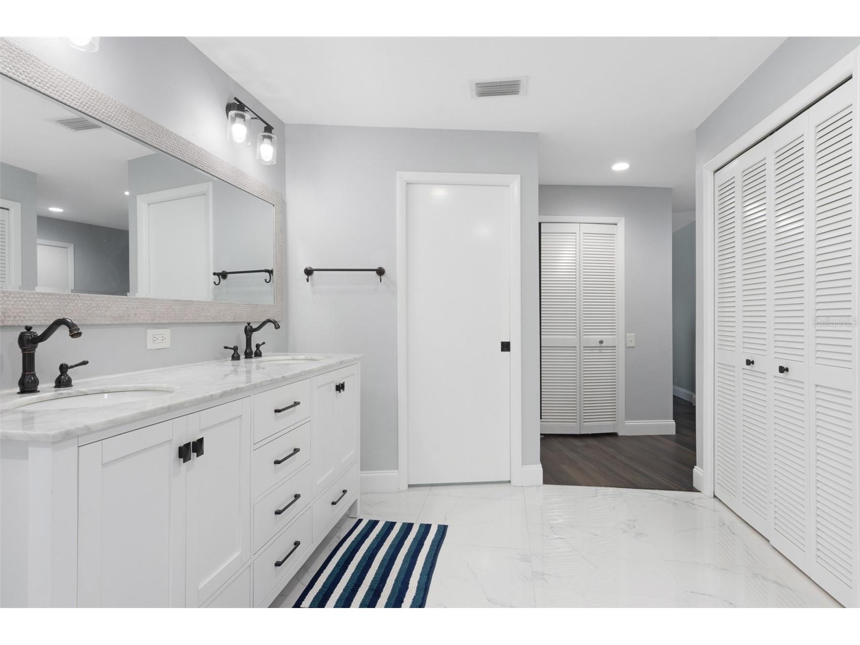 1467 Ridge Top Way Clearwater FL 33765 TB8457105 image25