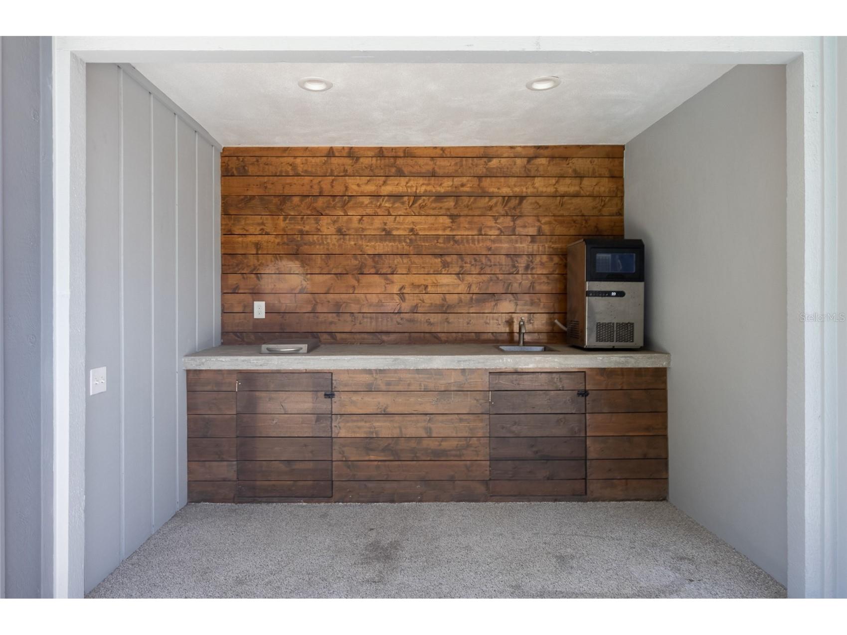 1467 Ridge Top Way Clearwater FL 33765 TB8457105 image39