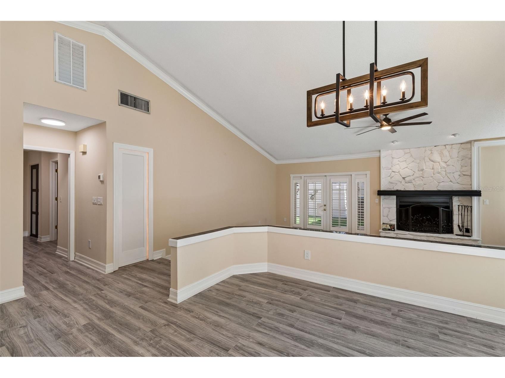 14675 Village Glen Circle Tampa FL 33618 TB8503540 image10