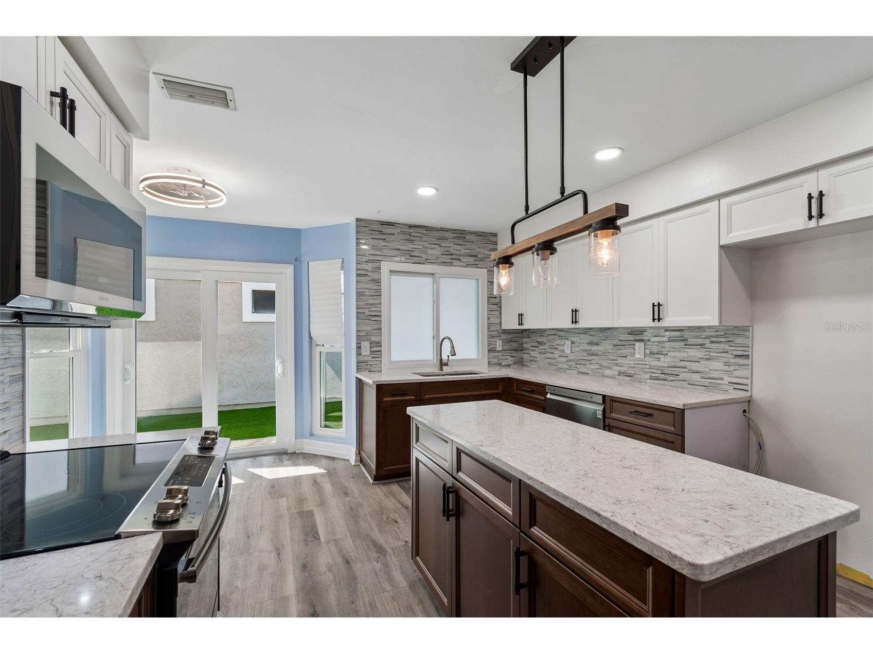14675 Village Glen Circle Tampa FL 33618 TB8503540 image22