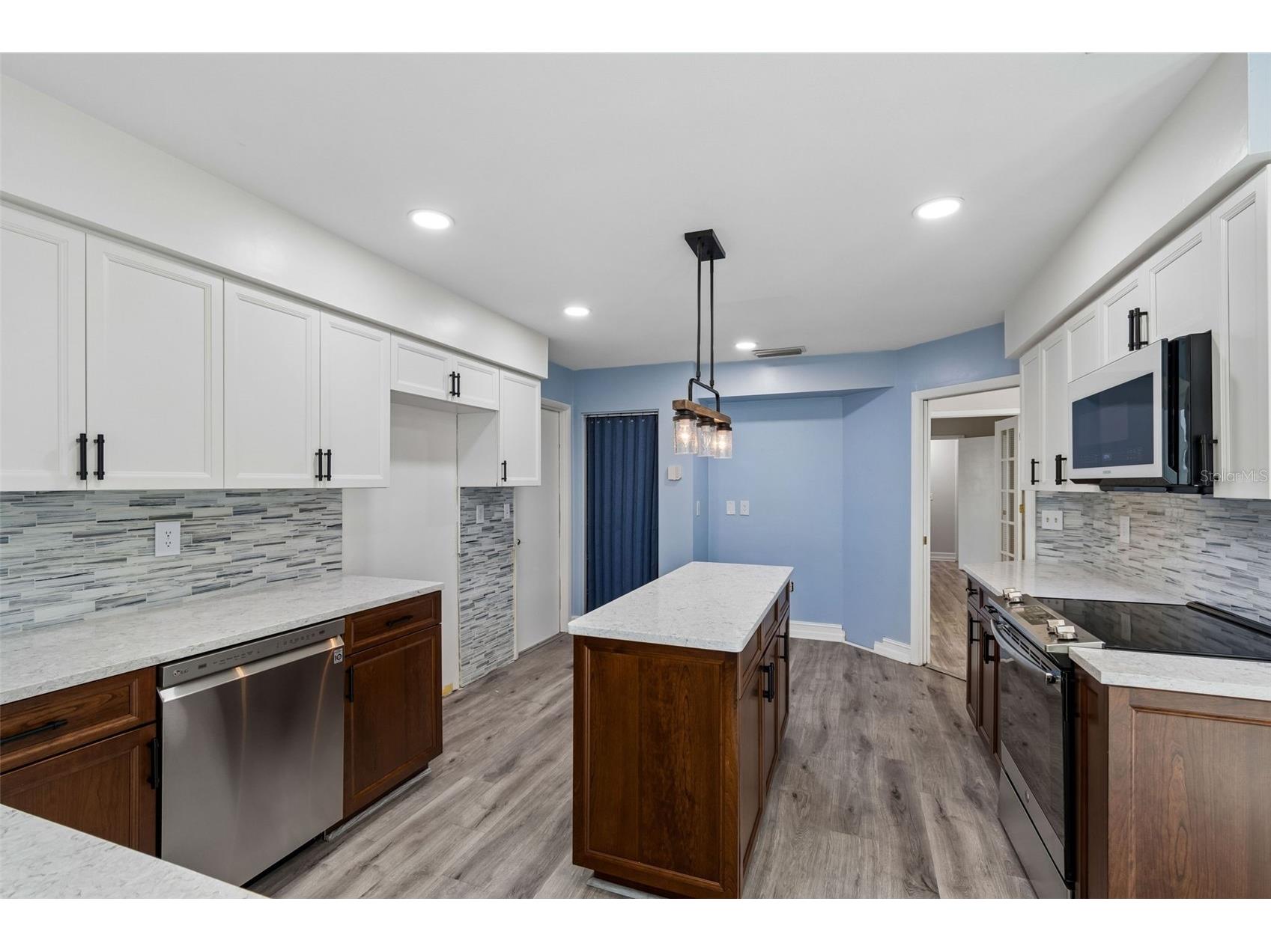 14675 Village Glen Circle Tampa FL 33618 TB8503540 image25