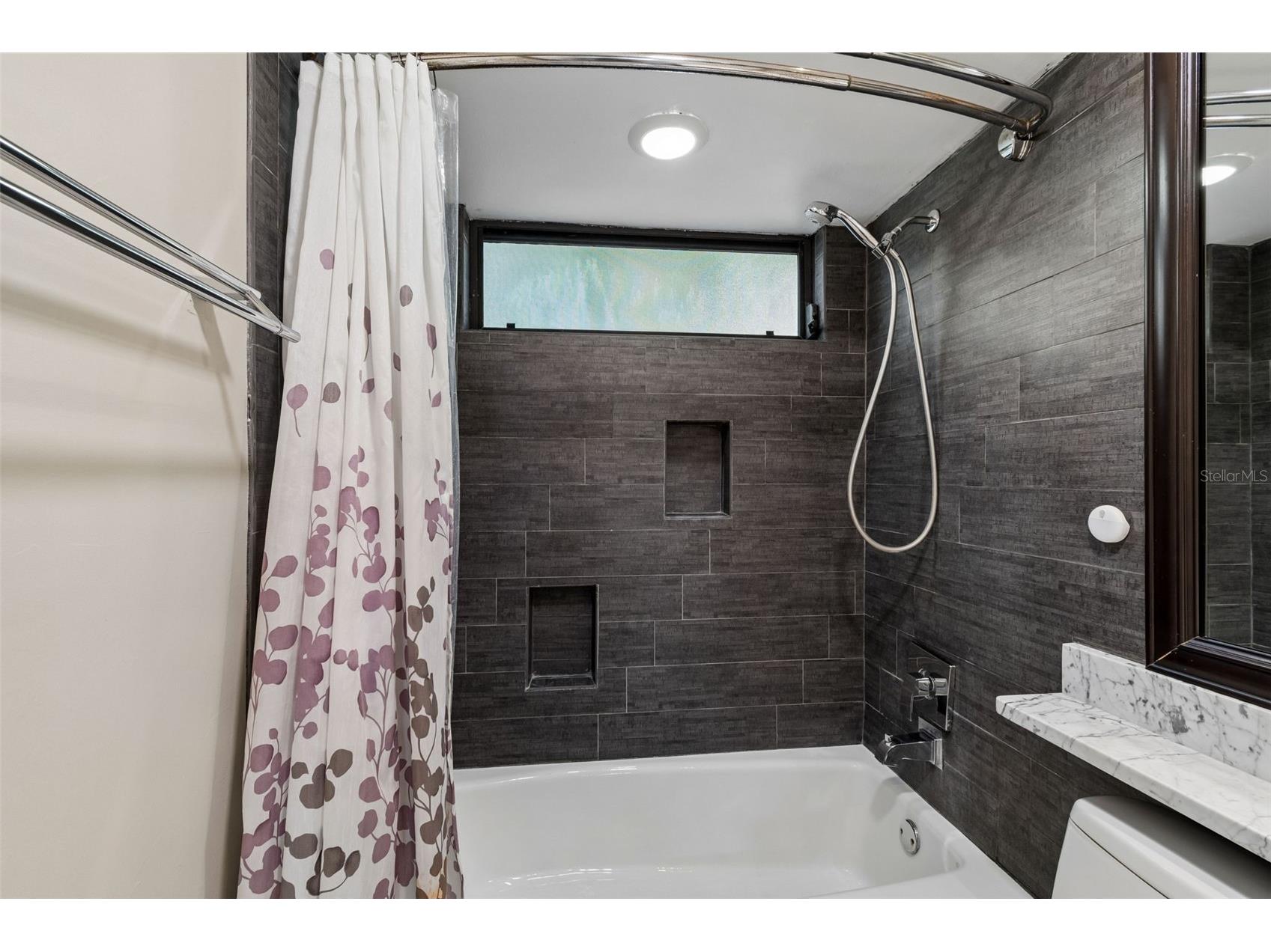 14675 Village Glen Circle Tampa FL 33618 TB8503540 image36