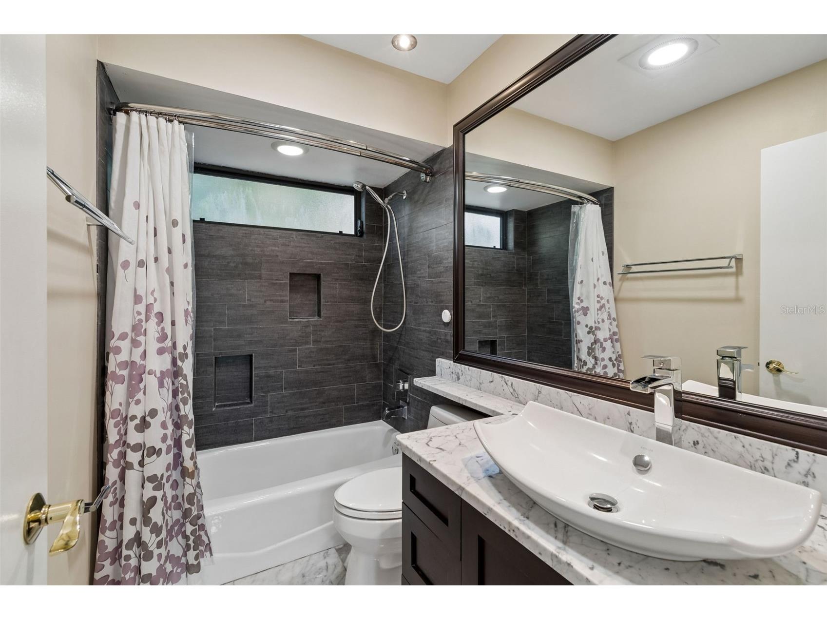 14675 Village Glen Circle Tampa FL 33618 TB8503540 image49