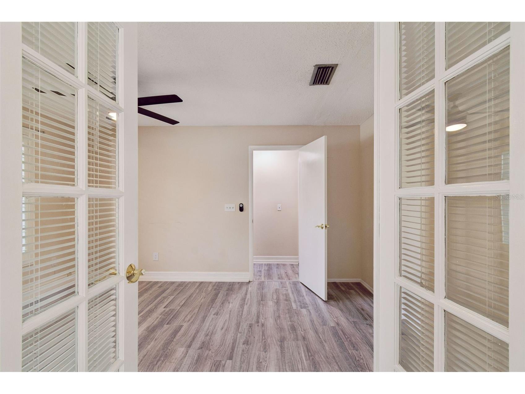 14675 Village Glen Circle Tampa FL 33618 TB8503540 image7