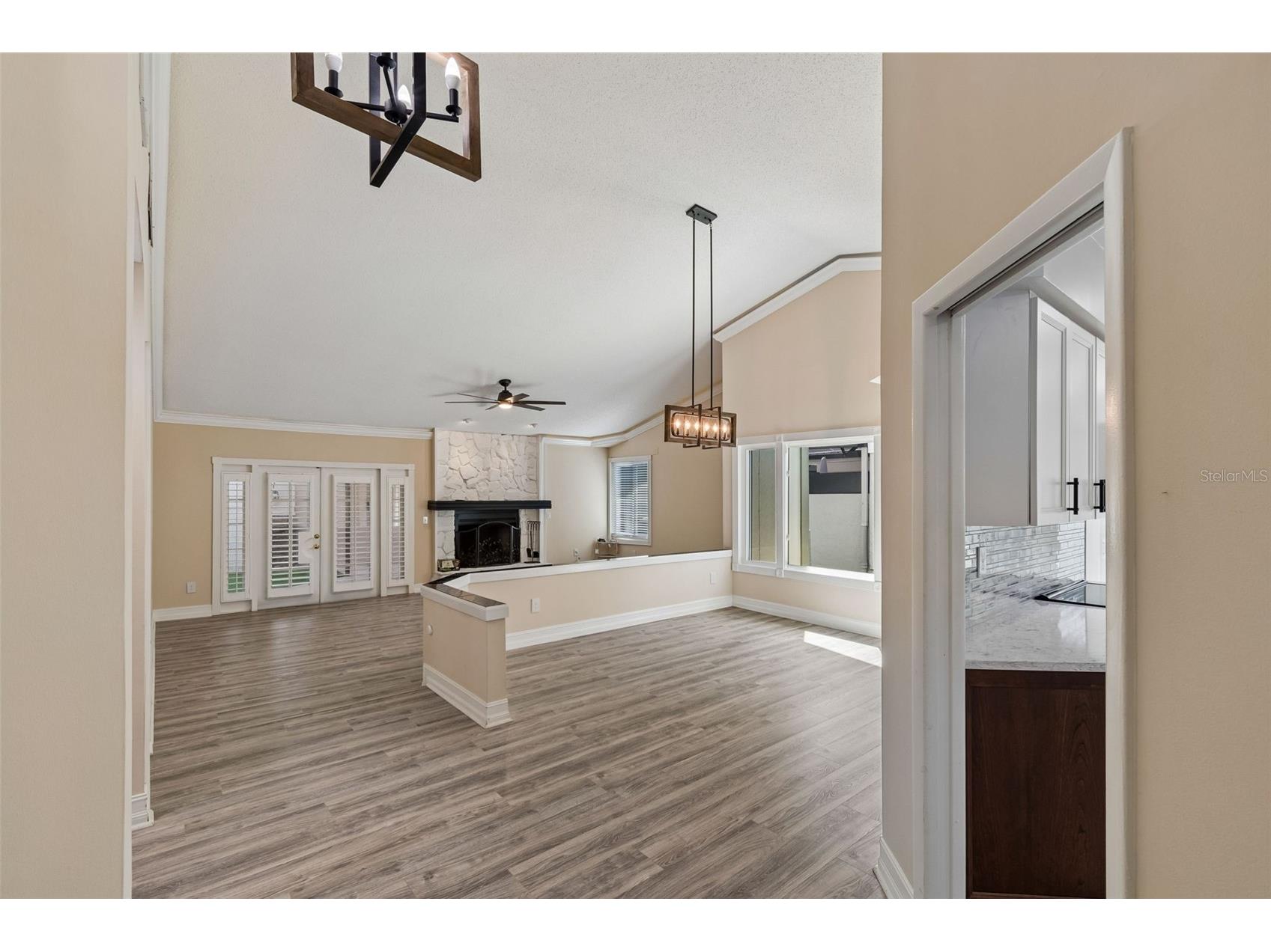 14675 Village Glen Circle Tampa FL 33618 TB8503540 image8