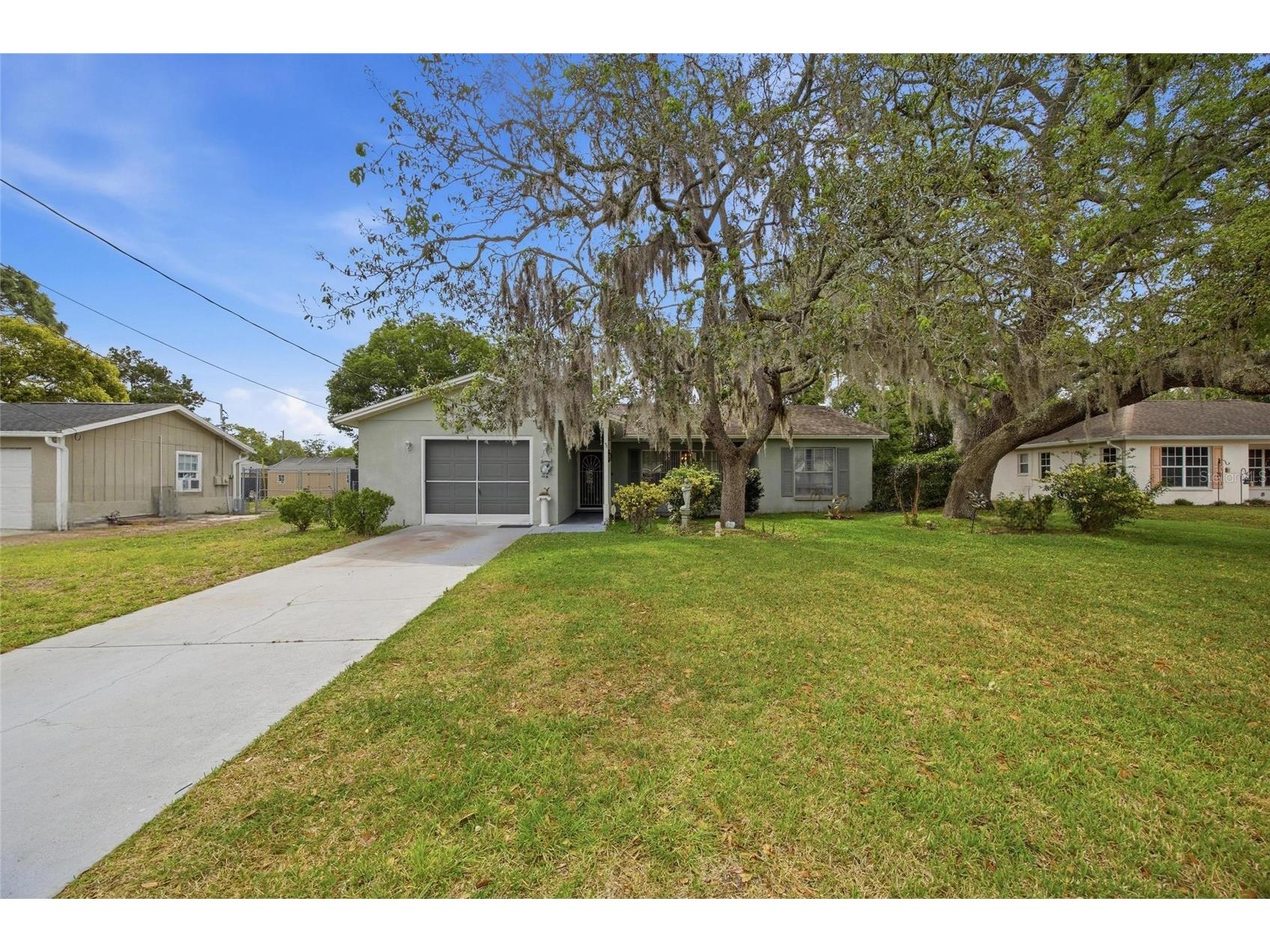 1468 Greenview Avenue Spring Hill FL 34606 W7885105 image1