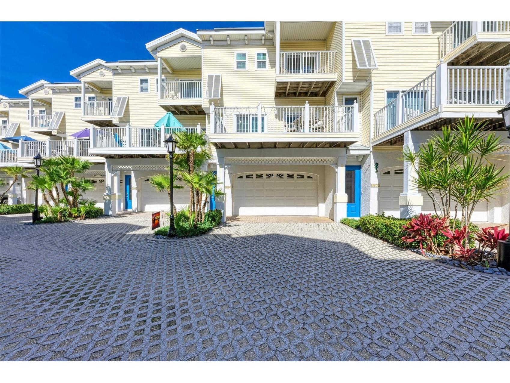 1469 Gulf Drive N Bradenton Beach FL 34217 - GULF OF MEXICO A4695907 image1