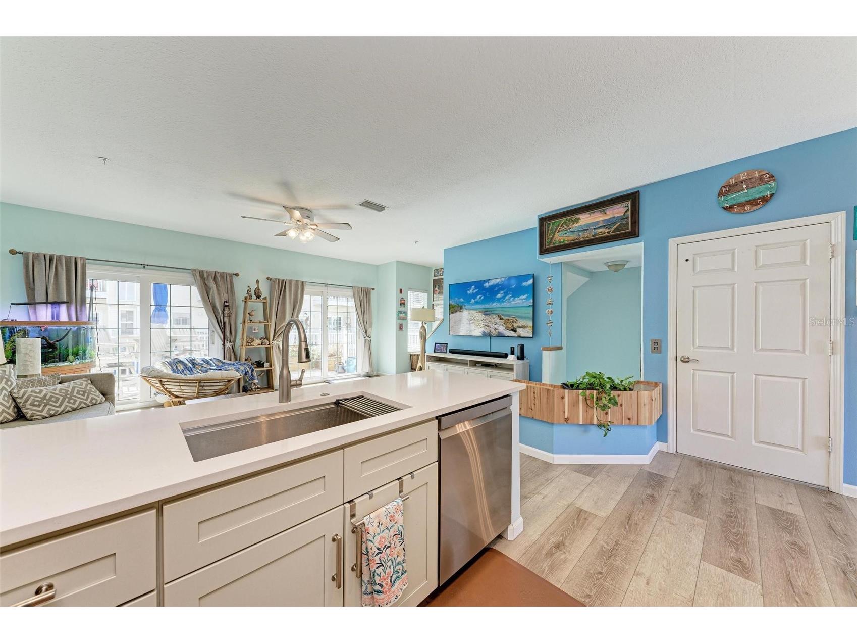 1469 Gulf Drive N Bradenton Beach FL 34217 - GULF OF MEXICO A4695907 image10
