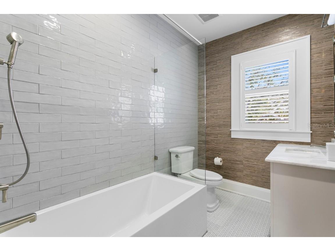 147 & 139 Edgewater Drive Dunedin FL 34698 TB8374458 image38