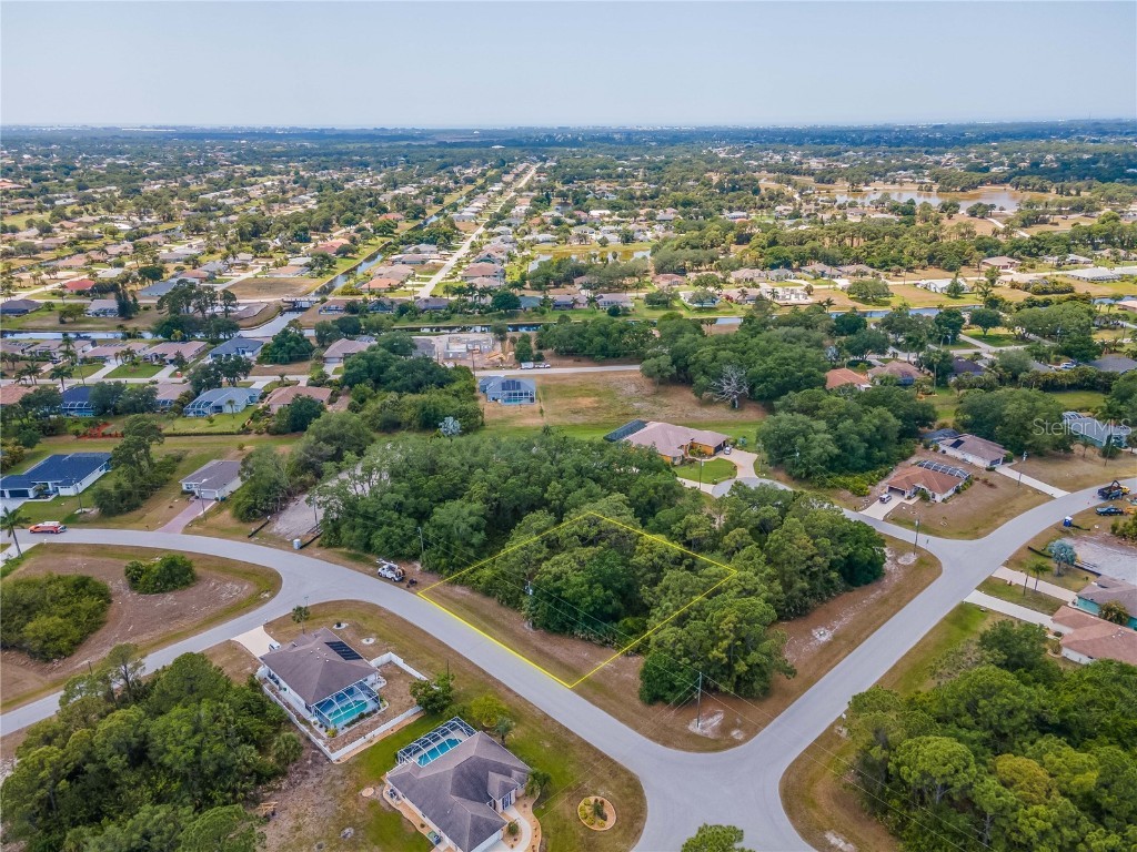 147&149 Antis Drive Rotonda West FL 33947 A4533284 image1