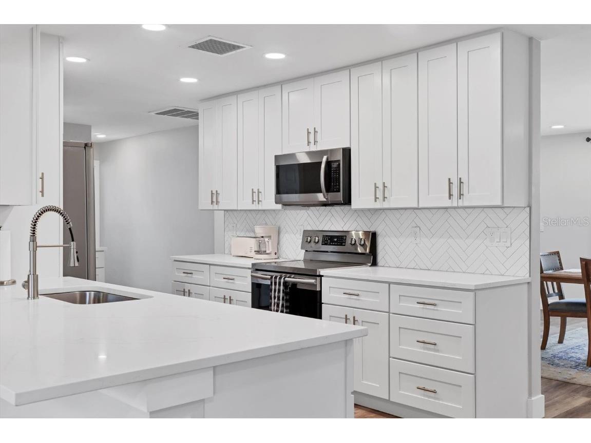 147 Adair Avenue Sarasota FL 34243 A4666450 image11