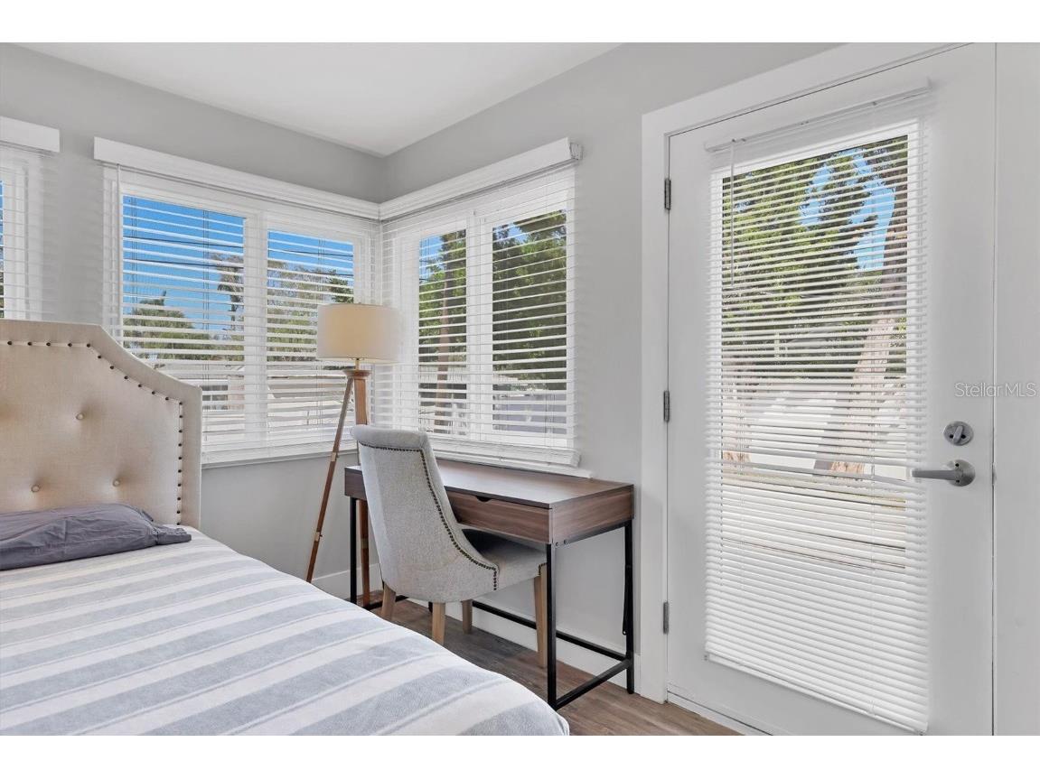 147 Adair Avenue Sarasota FL 34243 A4666450 image28