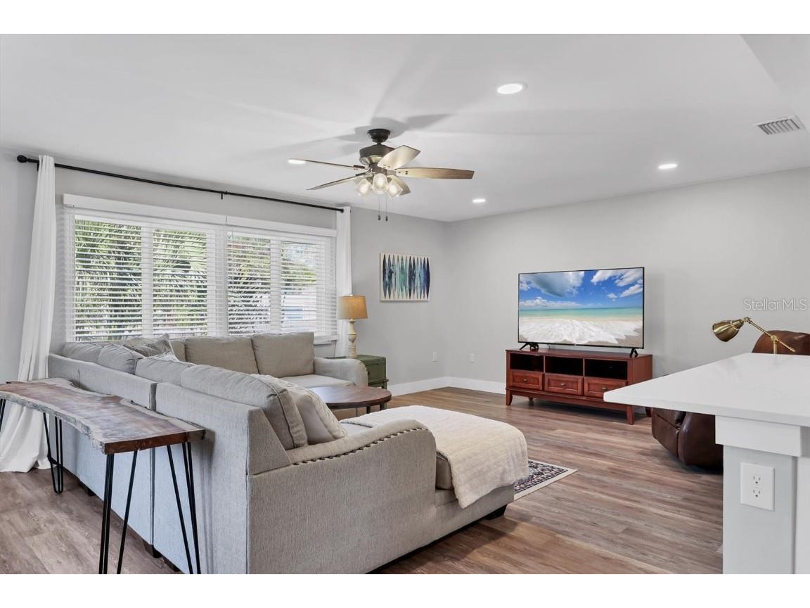 147 Adair Avenue Sarasota FL 34243 A4666450 image6