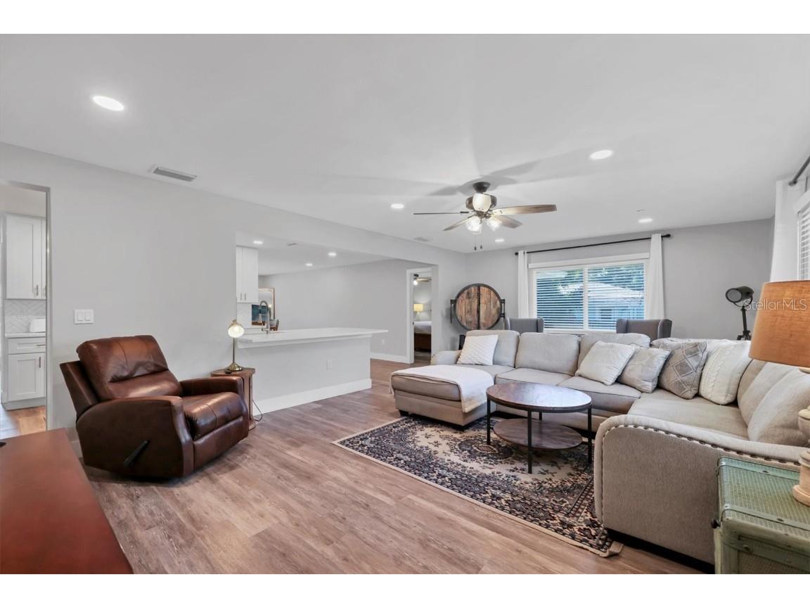 147 Adair Avenue Sarasota FL 34243 A4666450 image9