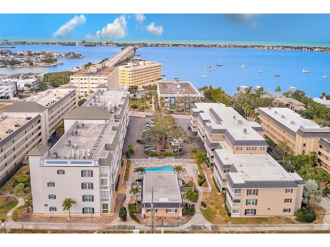 147 Bluff View Drive #106 Belleair Bluffs FL 33770 TB8335683 image1