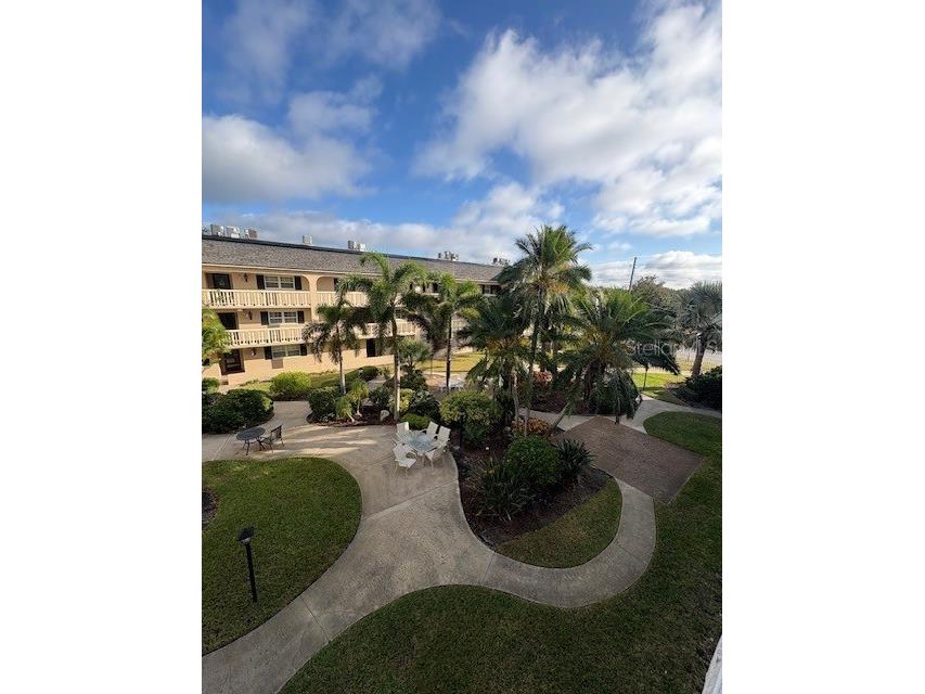 147 Bluff View Drive #303 Belleair Bluffs FL 33770 TB8442899 image1