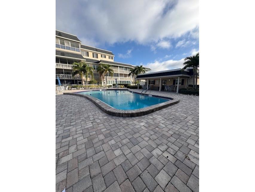 147 Bluff View Drive #303 Belleair Bluffs FL 33770 TB8442899 image20