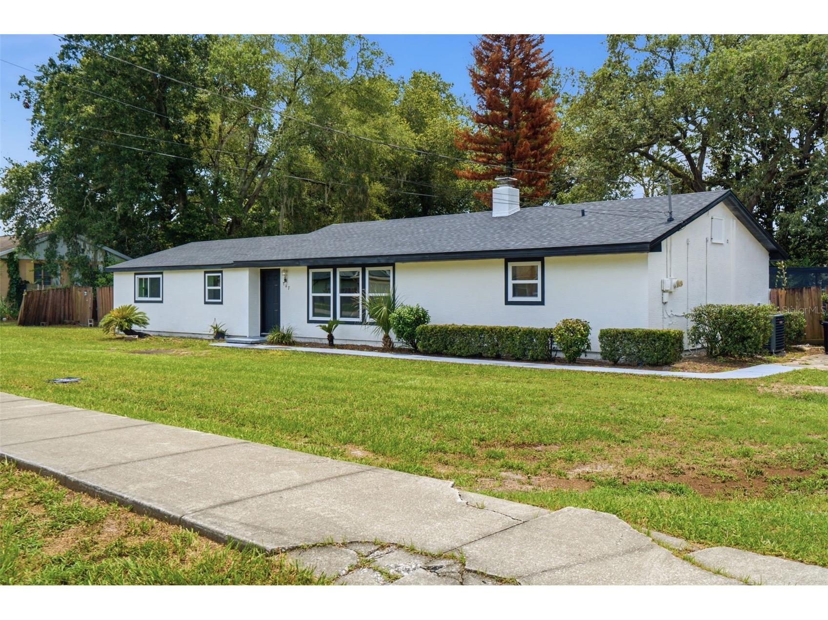 147 Colomba Road Debary FL 32713 V4950110 image1