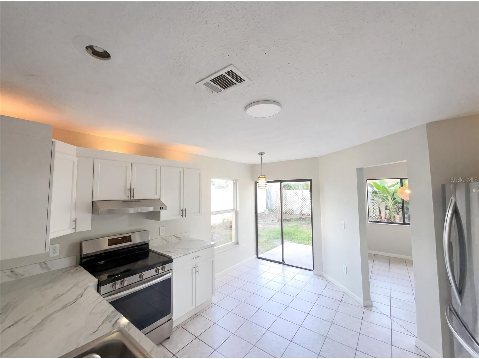 147 Coralwood Circle Kissimmee FL 34743 O6410765 image2